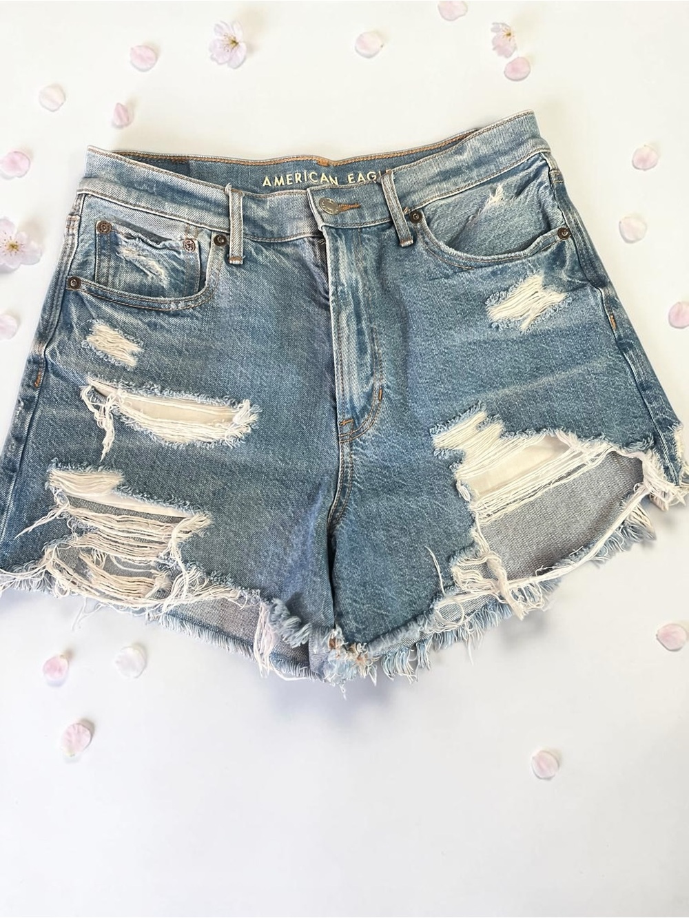 American Eagle Highest Rise 90’s Boyfriend distressed Jeans Shorts - Picture 2 of 16
